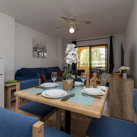 Castle Harbour 7 Apartman